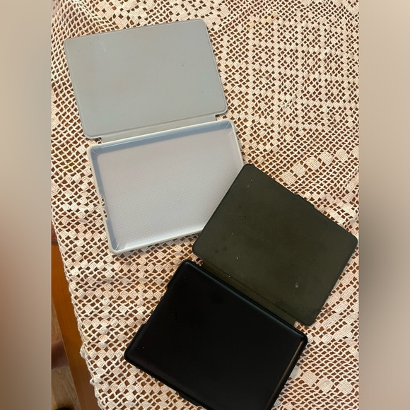 Kindle Paperwhite Cases - Picture 2 of 2